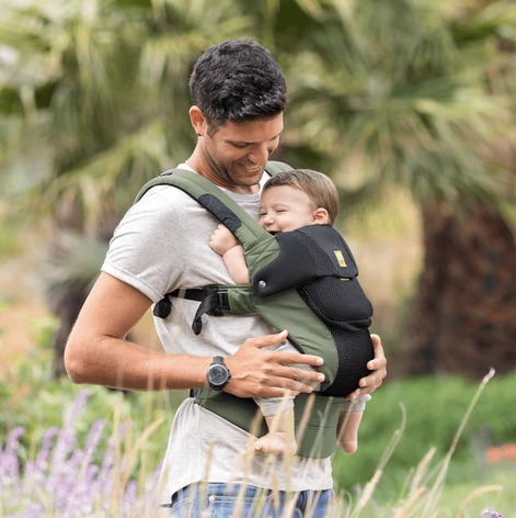 The Hidden Back Pain of Fatherhood: Why New Dads Often Struggle in the First Months